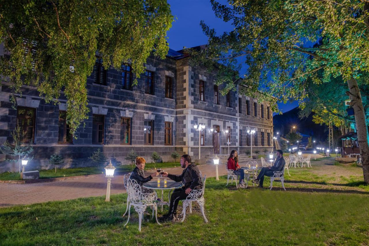 Katerina Palace 1877 Kars Zewnętrze zdjęcie