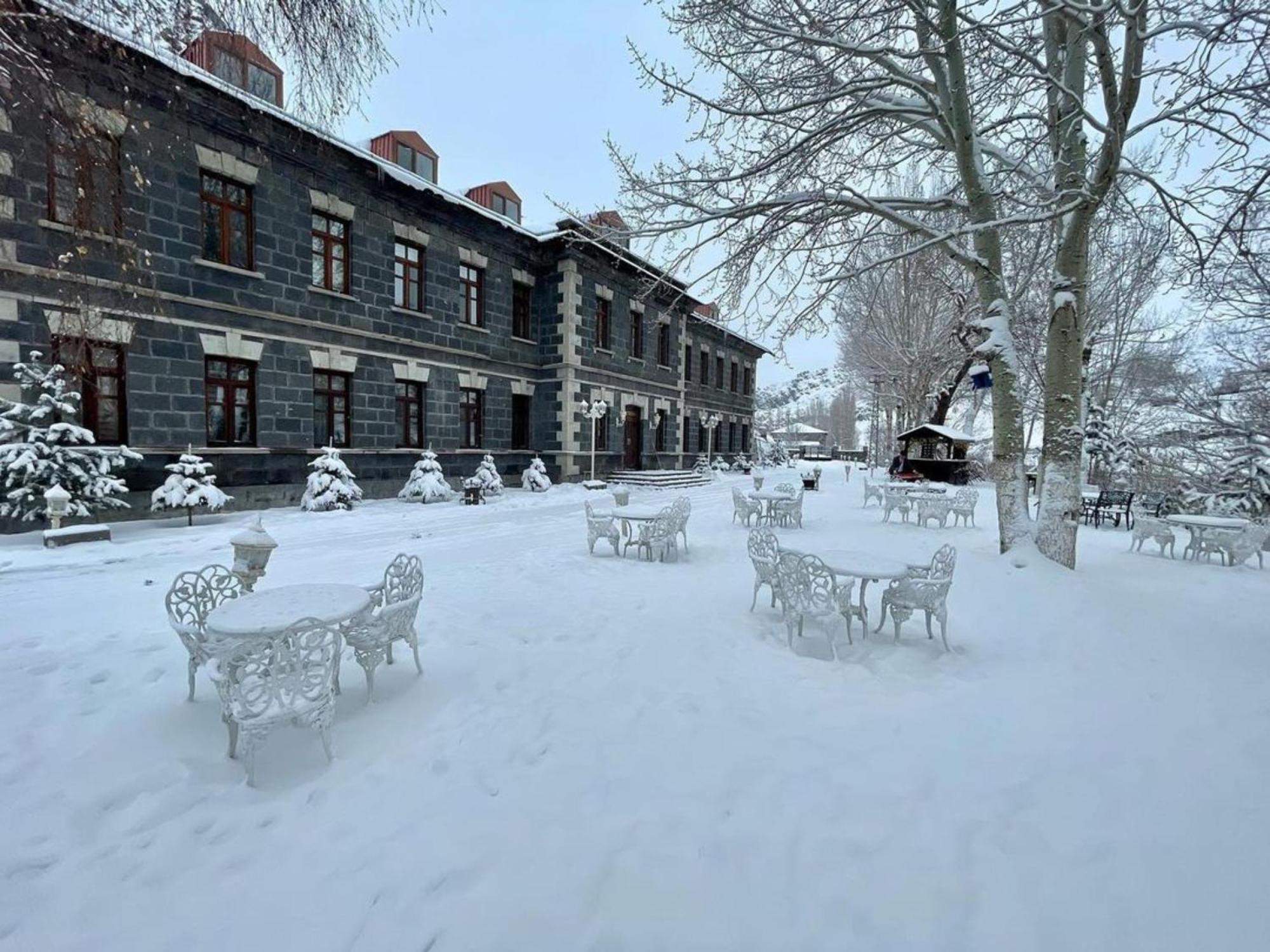 Katerina Palace 1877 Kars Zewnętrze zdjęcie