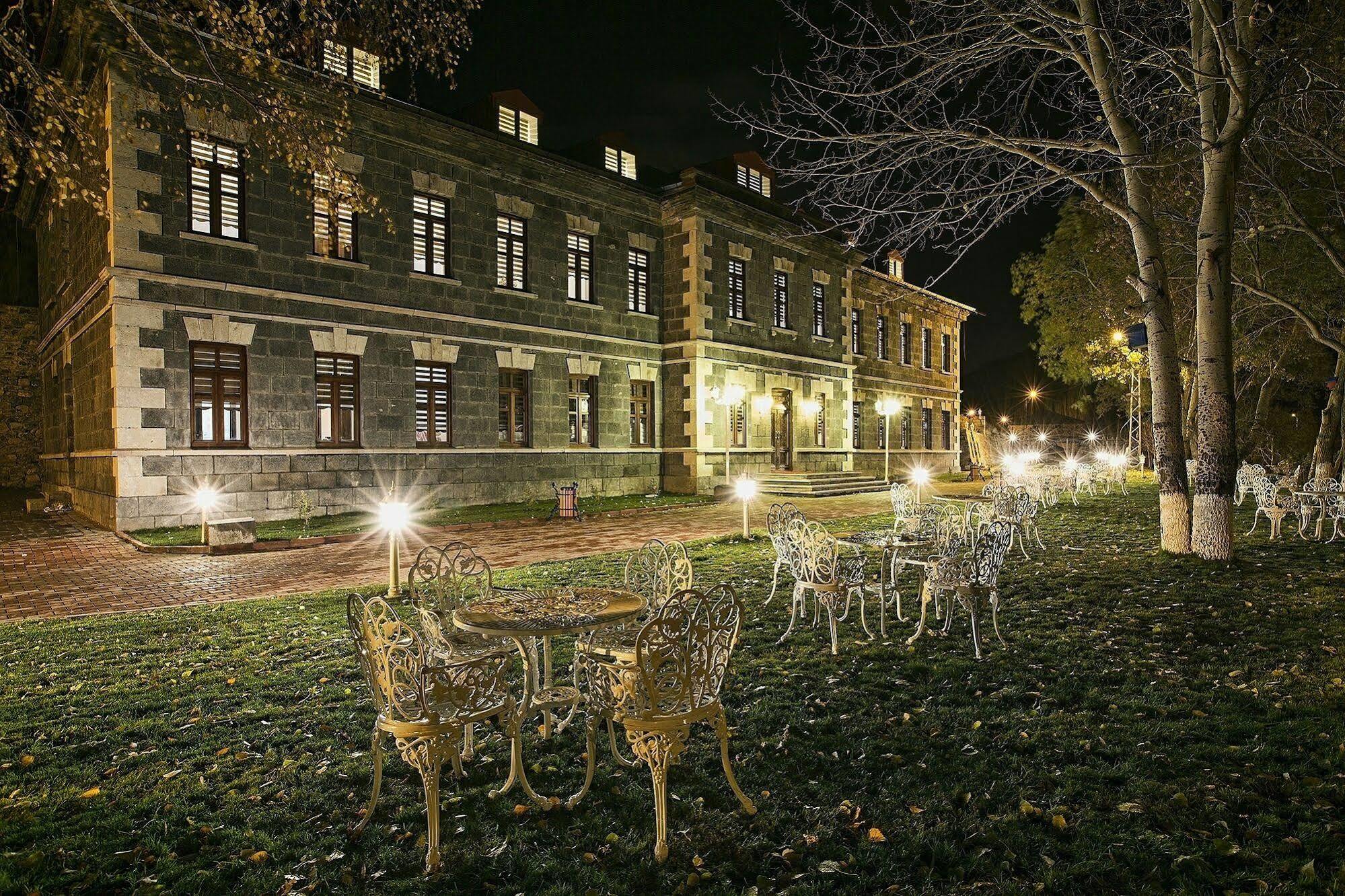 Katerina Palace 1877 Kars Zewnętrze zdjęcie